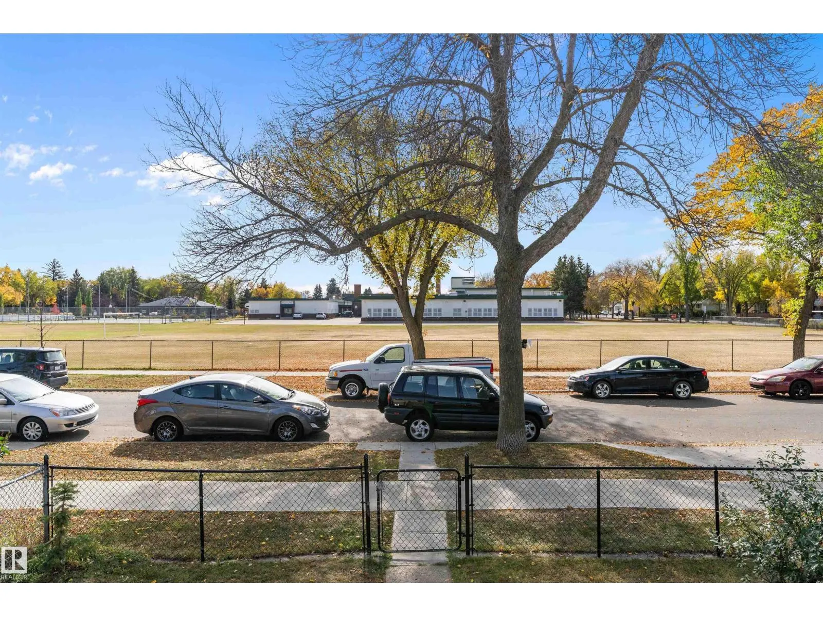 10570 66 AV NW