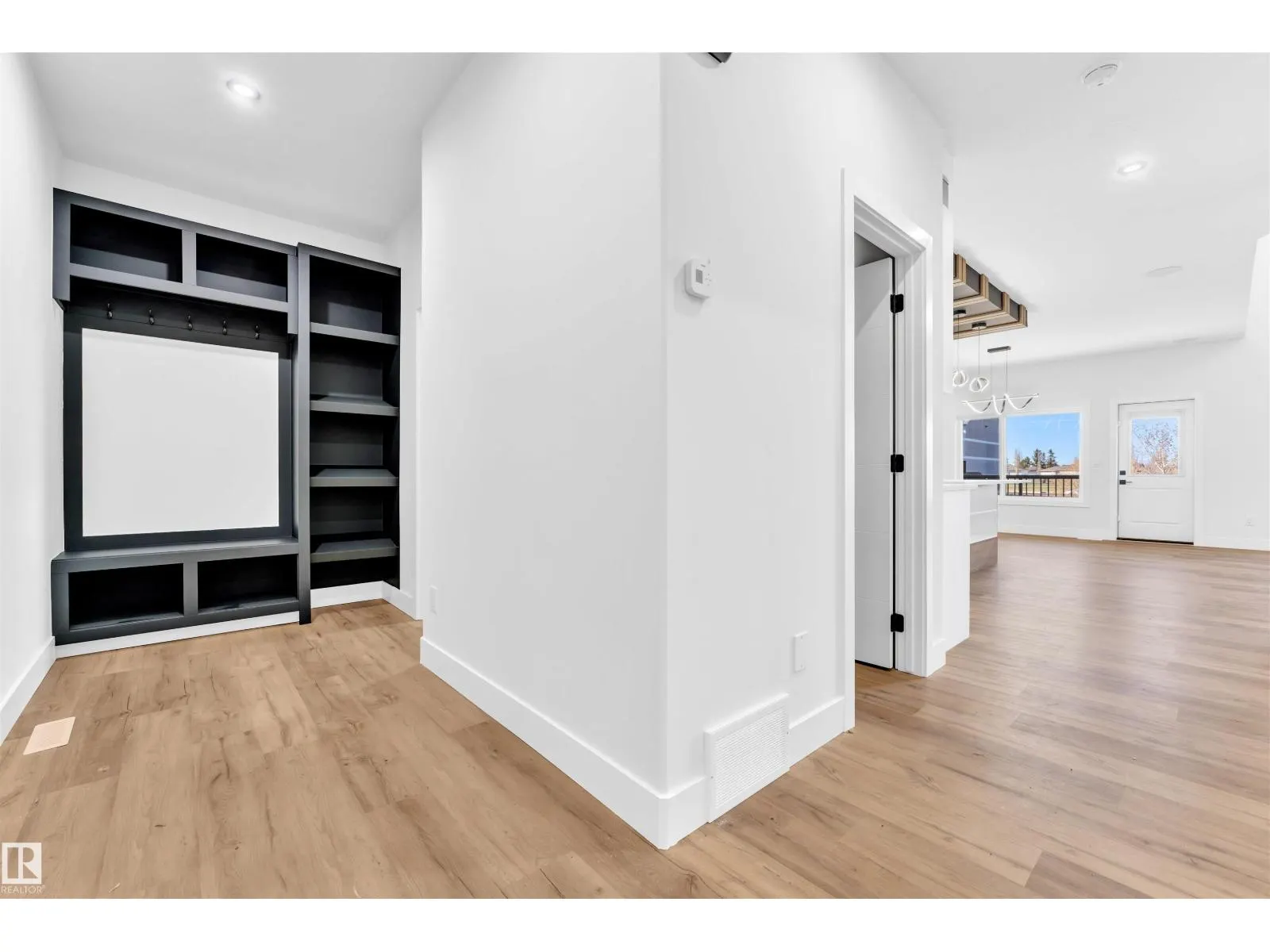 638 Astoria WY