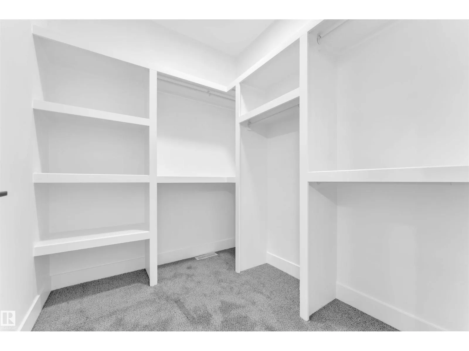 638 Astoria WY