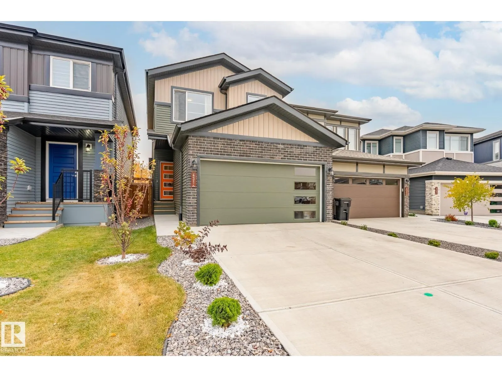 431 CONROY CR SW