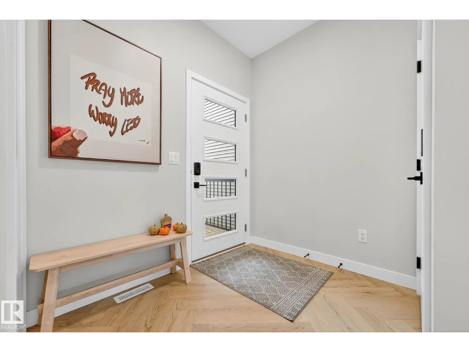 431 CONROY CR SW