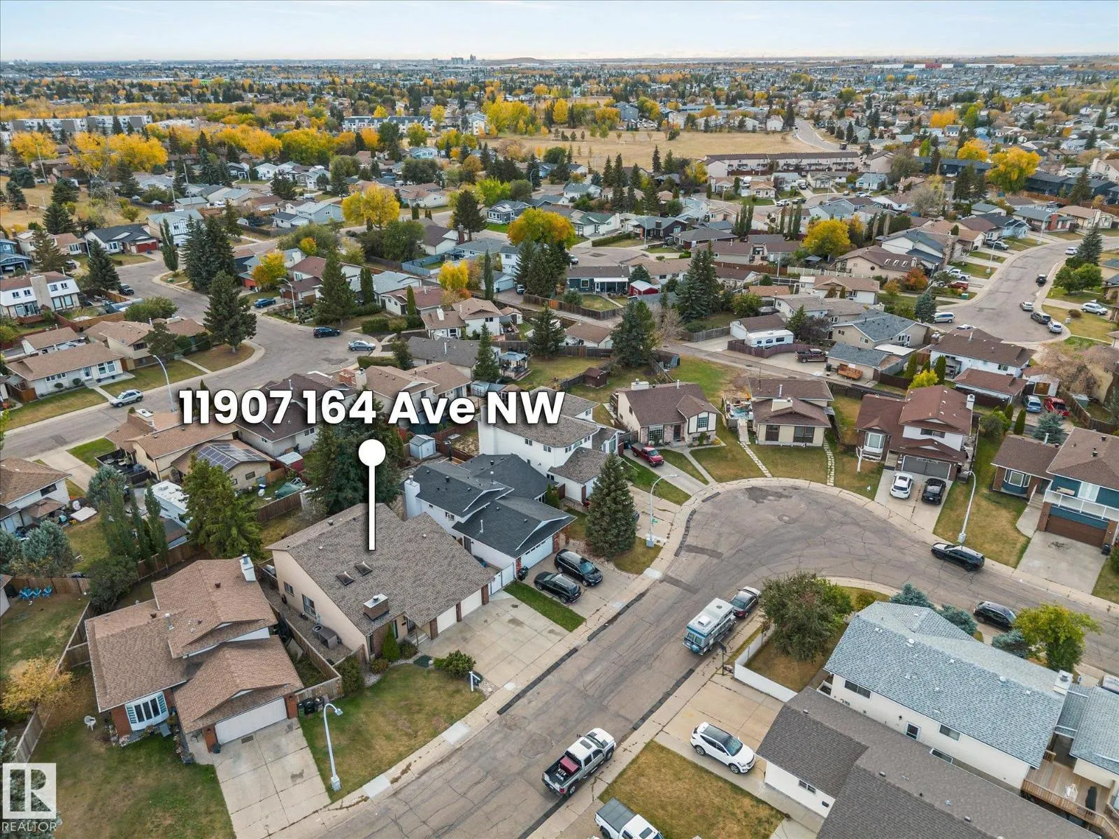 11907 164 AV NW NW