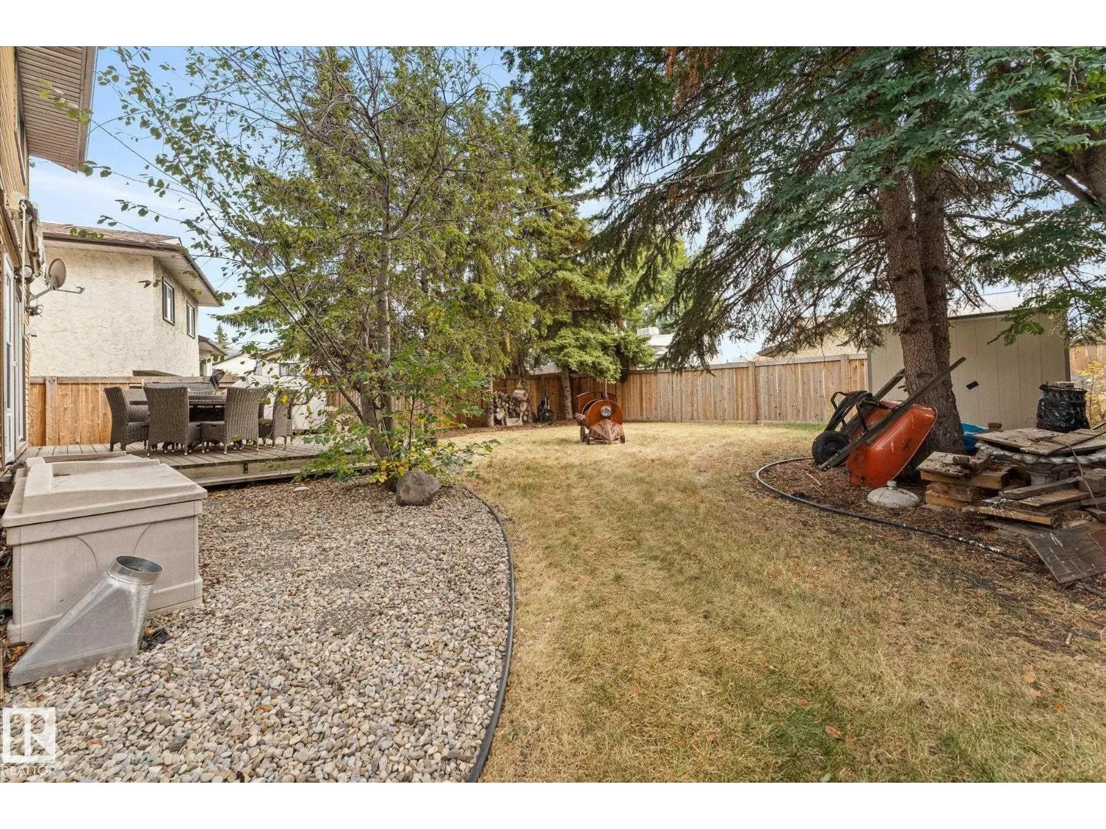 11907 164 AV NW NW
