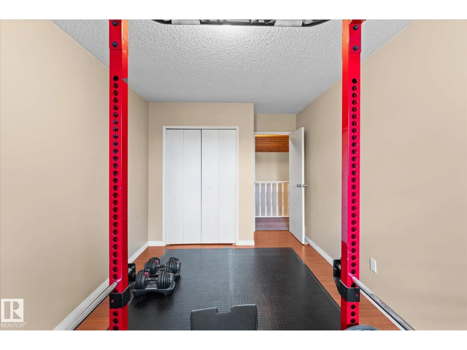 11907 164 AV NW NW
