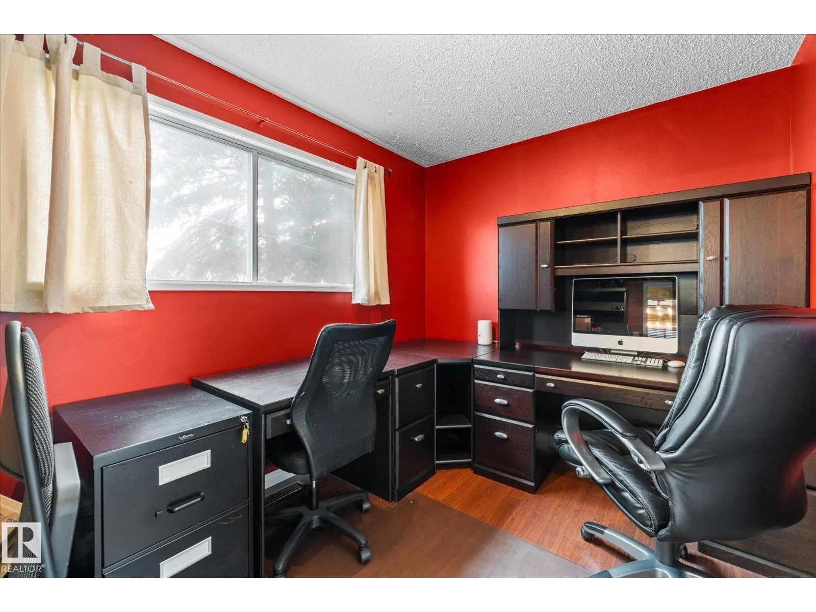 11907 164 AV NW NW