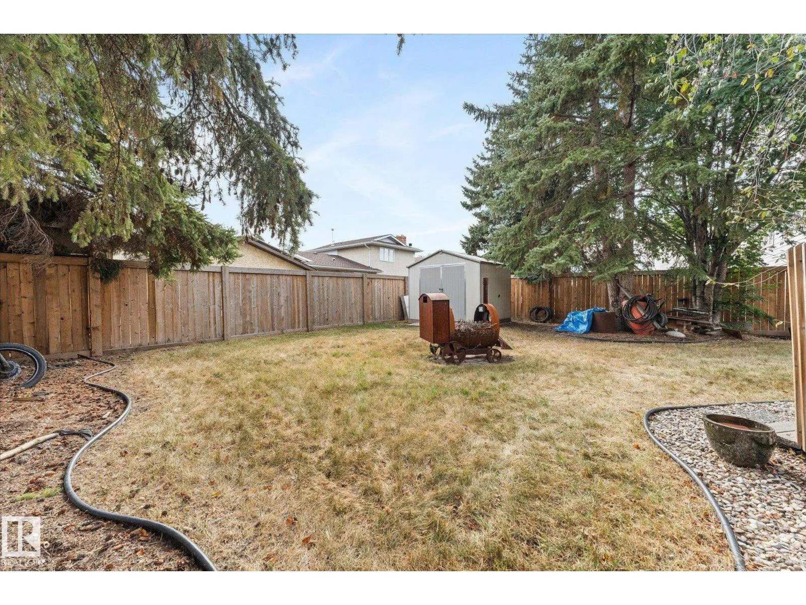11907 164 AV NW NW