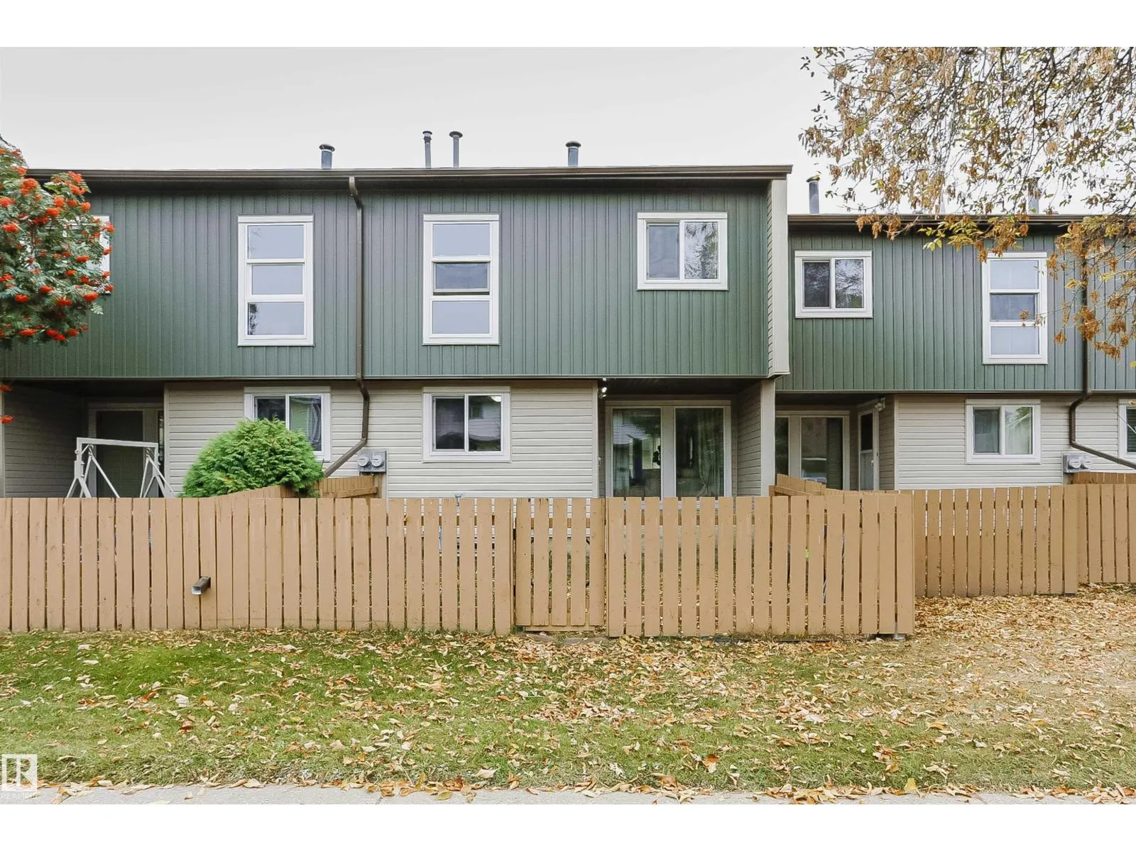 #56 2020 105 ST NW