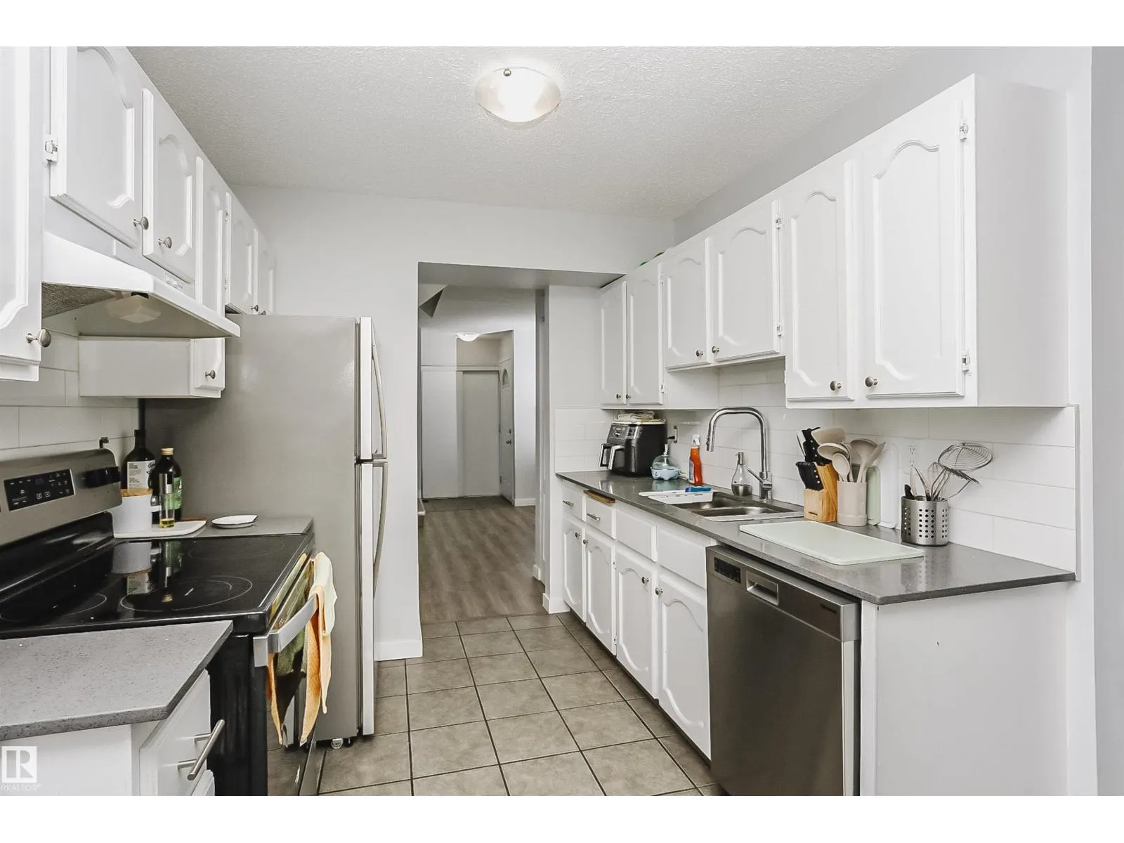 #56 2020 105 ST NW