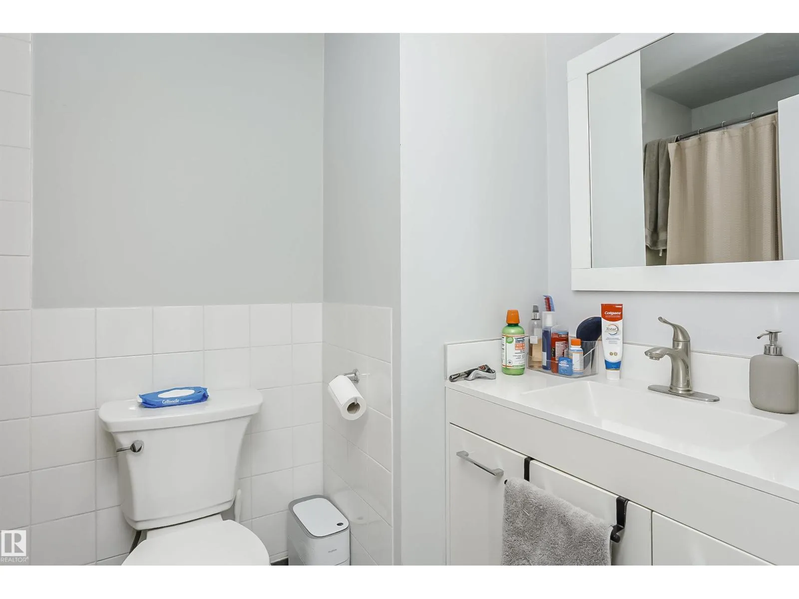 #56 2020 105 ST NW