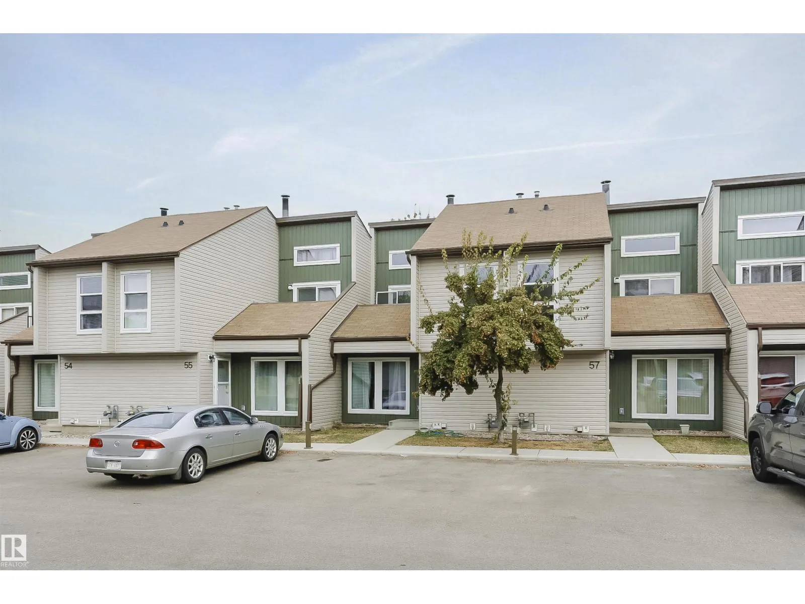 #56 2020 105 ST NW