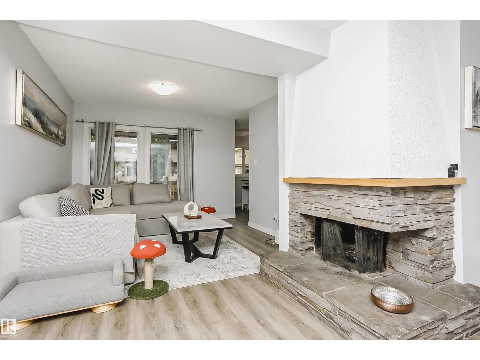 #56 2020 105 ST NW