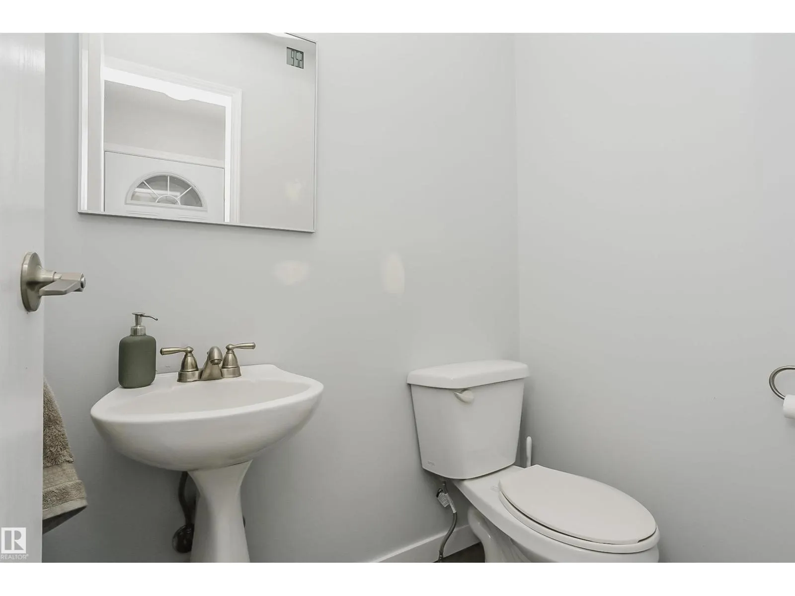 #56 2020 105 ST NW