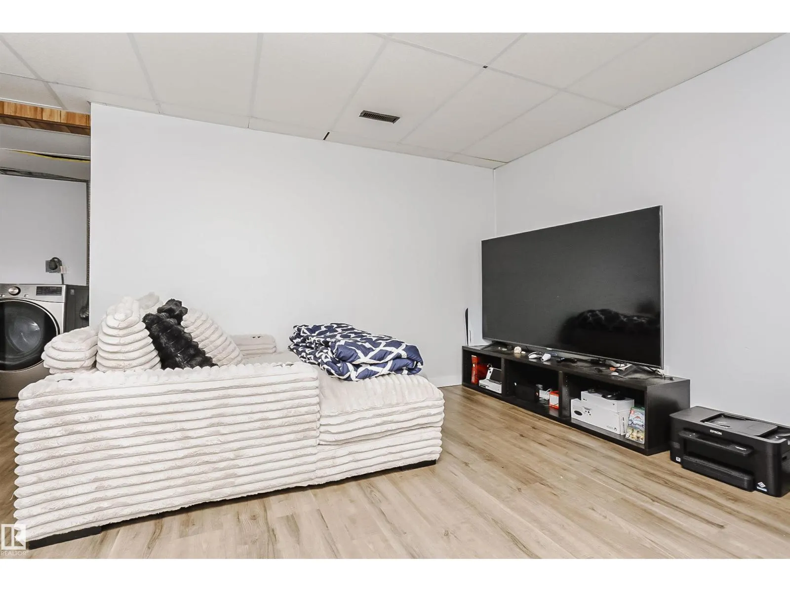 #56 2020 105 ST NW