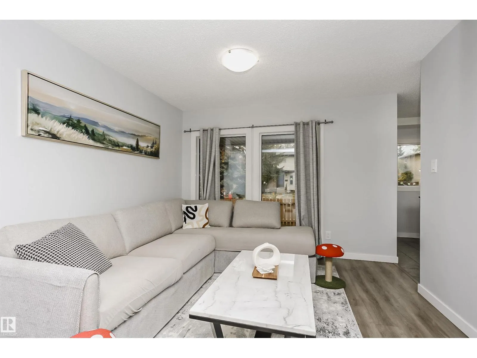 #56 2020 105 ST NW