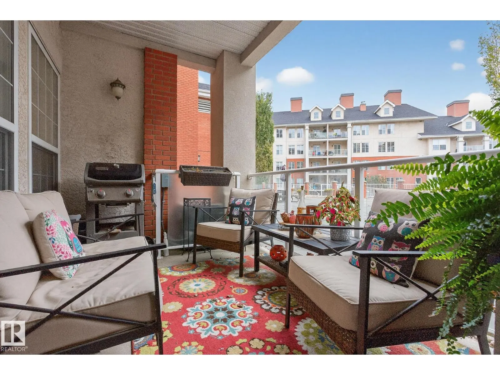 #107 45 INGLEWOOD DR