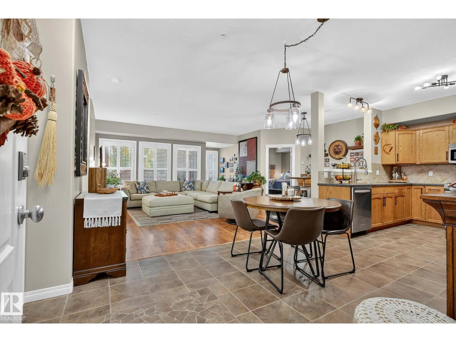 #107 45 INGLEWOOD DR