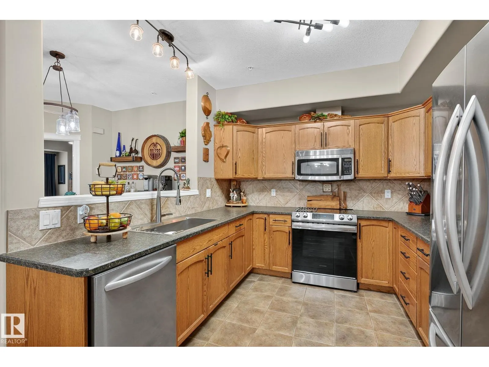 #107 45 INGLEWOOD DR