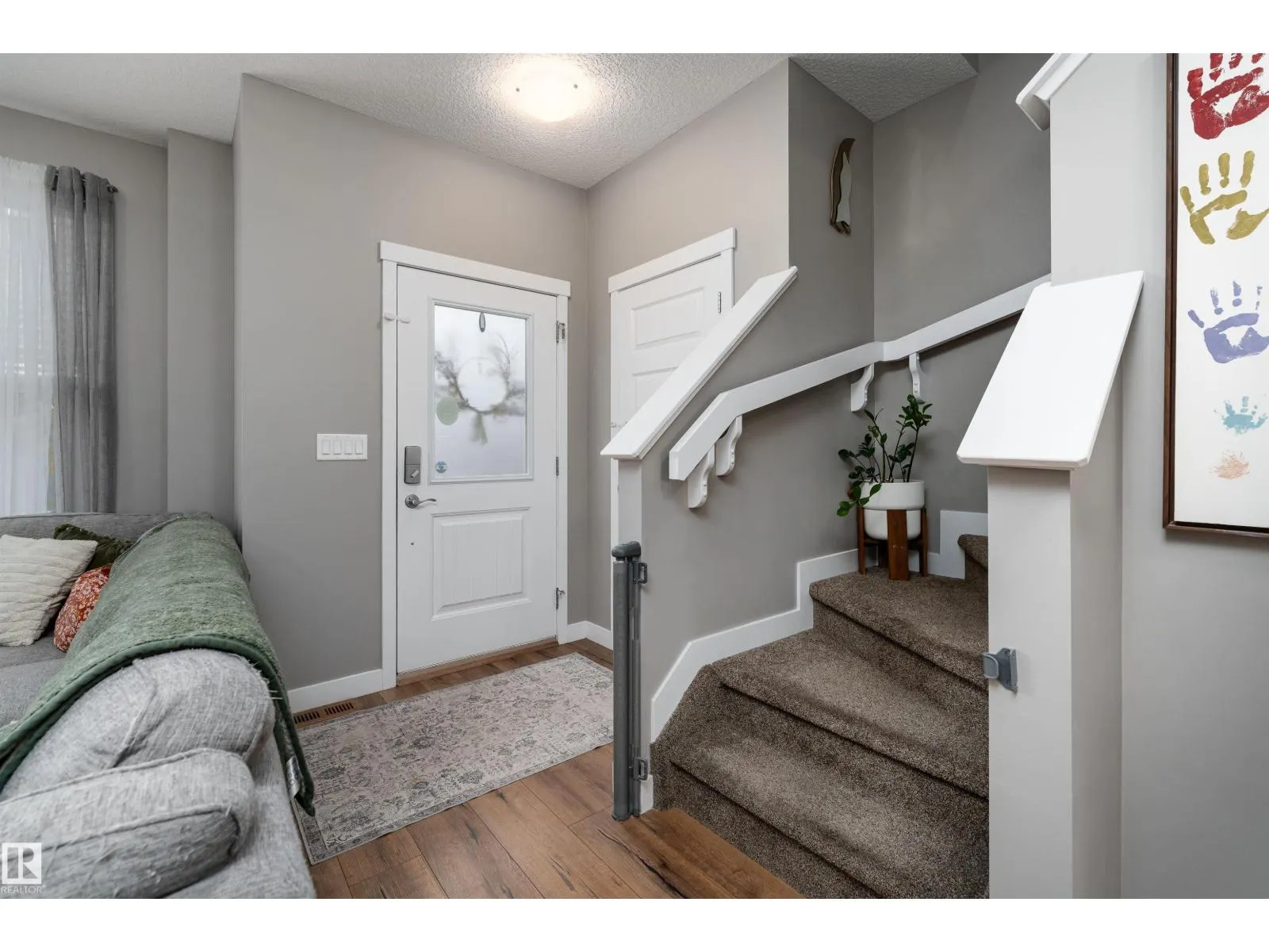 32 GREENBURY CL