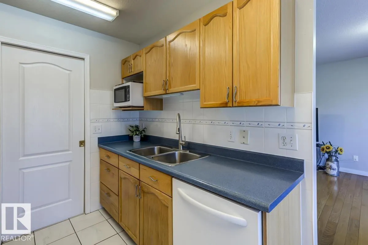 #20 13320 124 ST NW