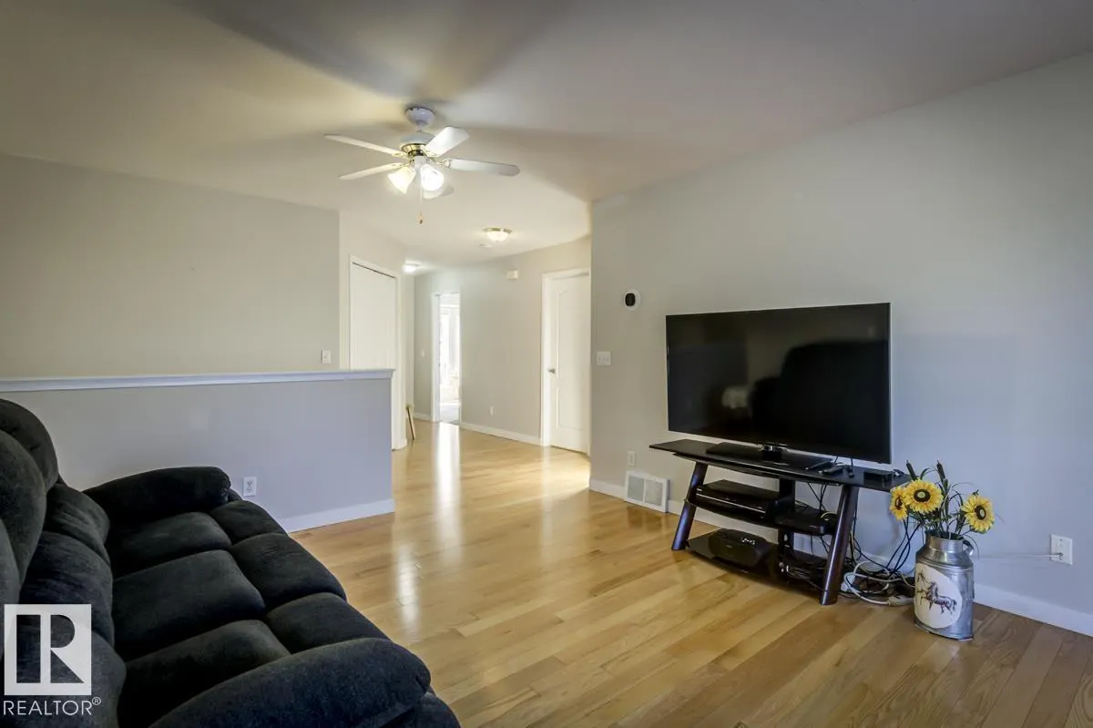 #20 13320 124 ST NW