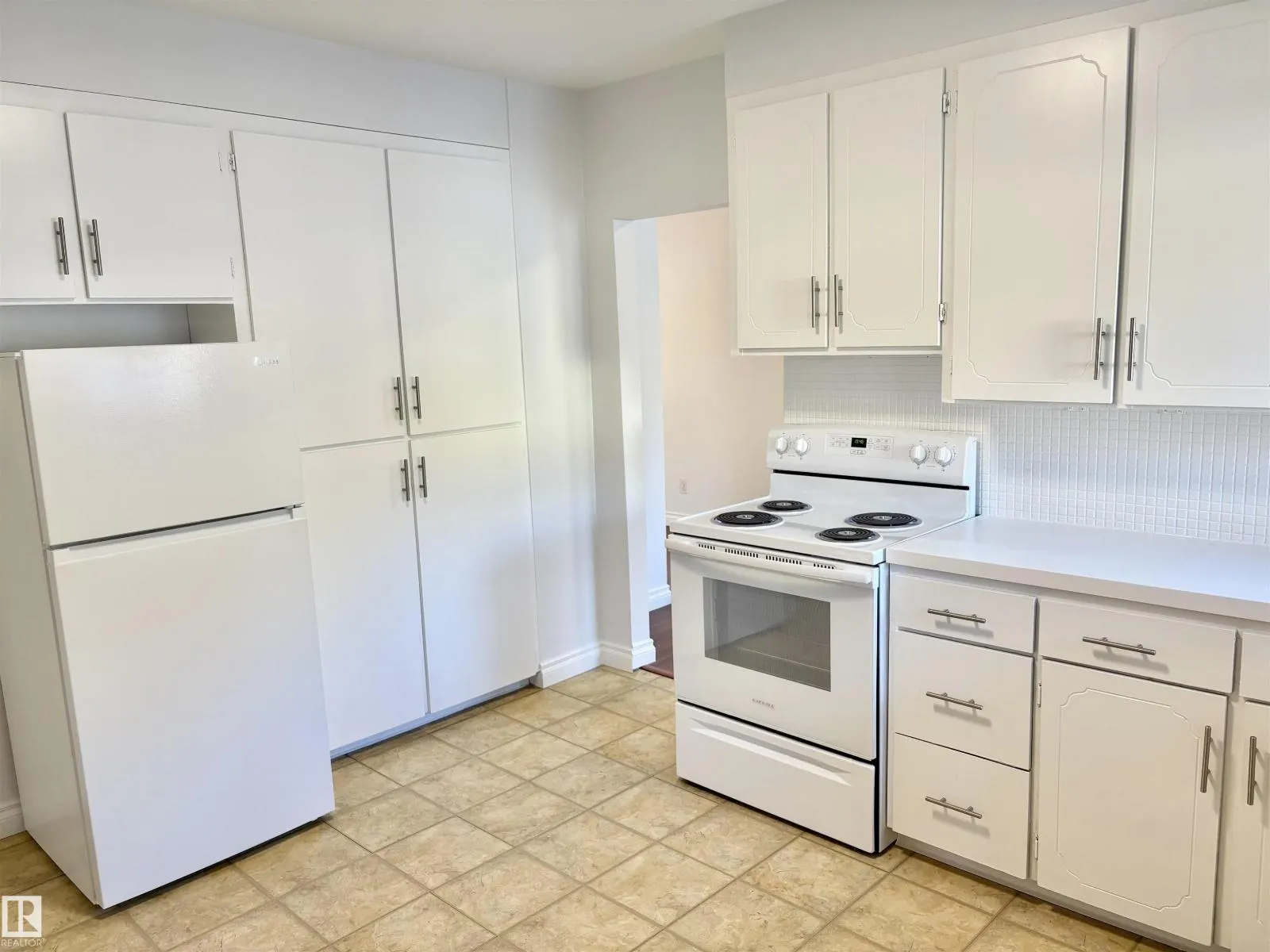 12050 56 ST NW NW