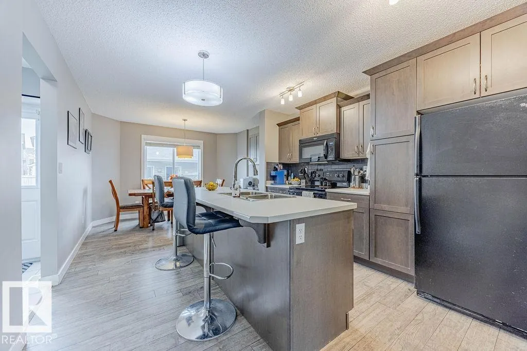 7386 EDGEMONT WY NW