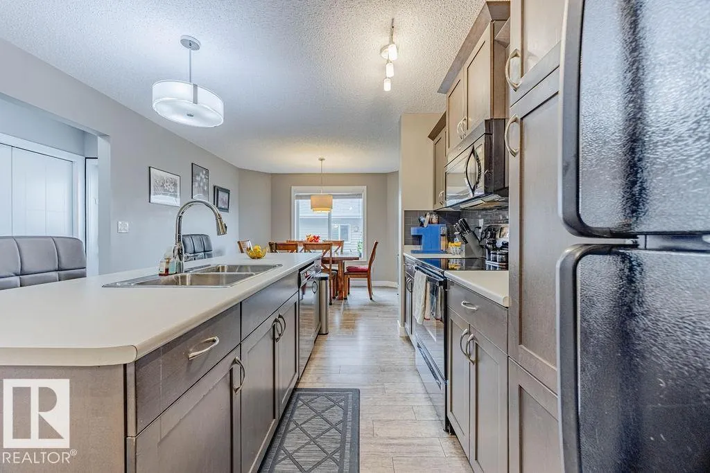 7386 EDGEMONT WY NW