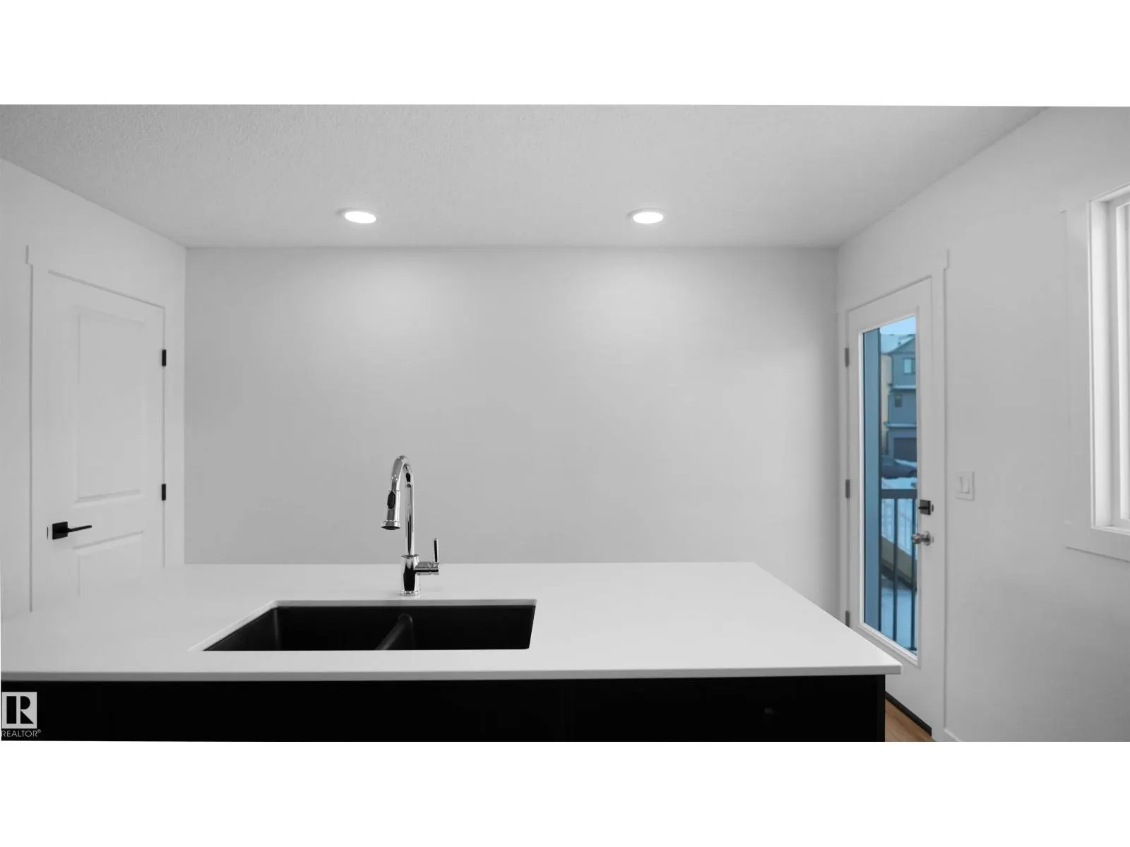 #32 1009 Cy Becker RD NW
