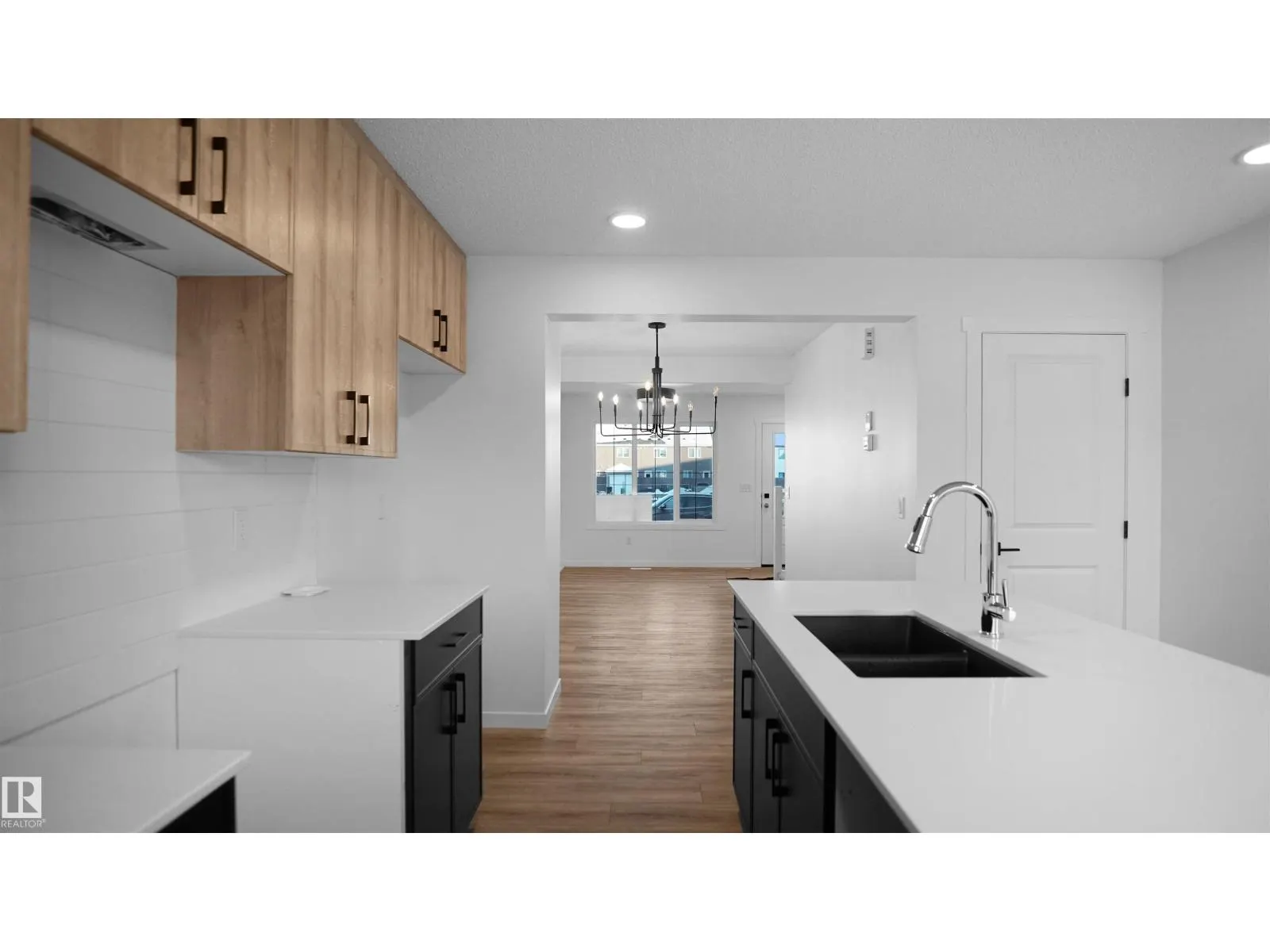 #32 1009 Cy Becker RD NW