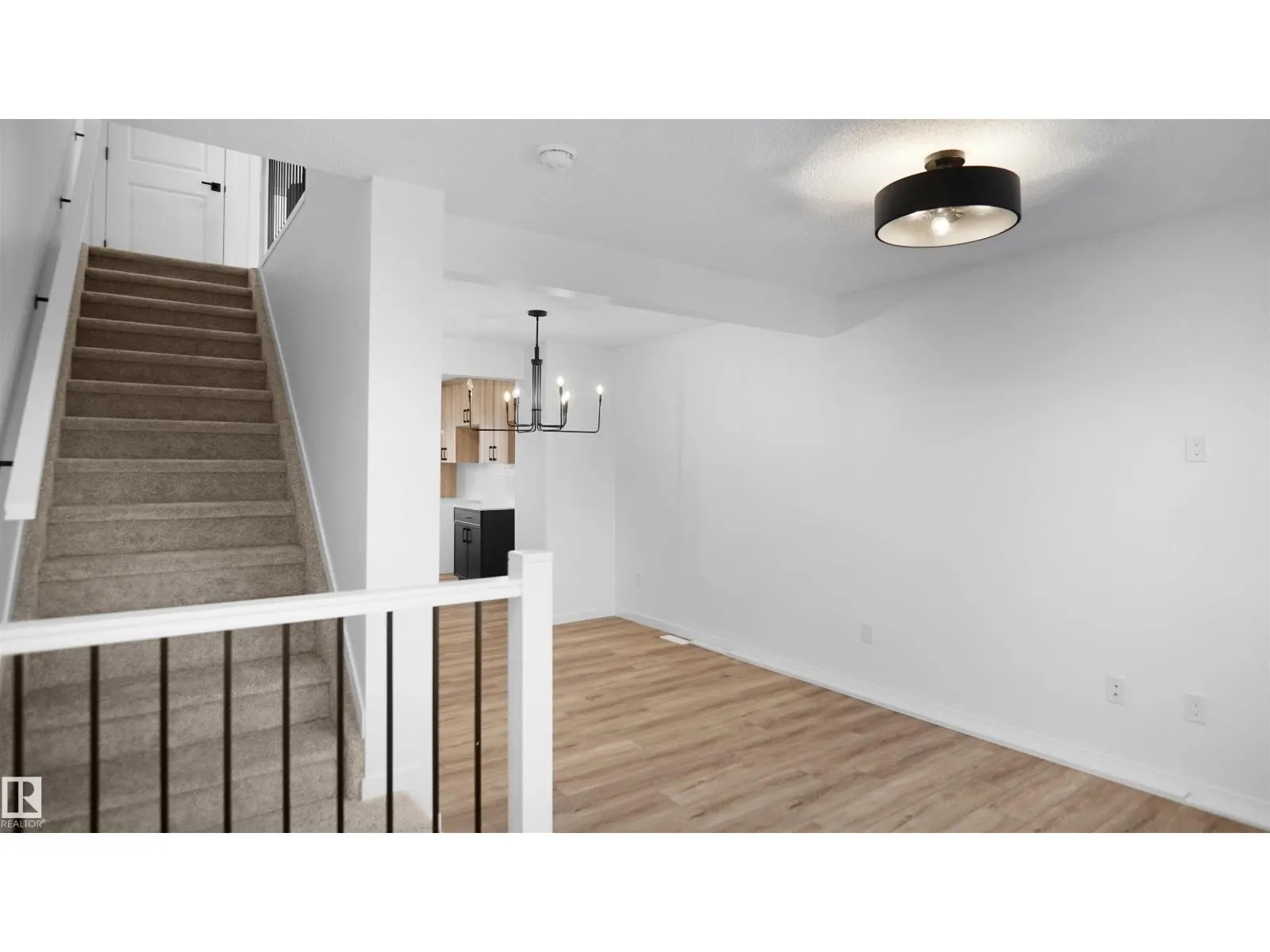 #32 1009 Cy Becker RD NW