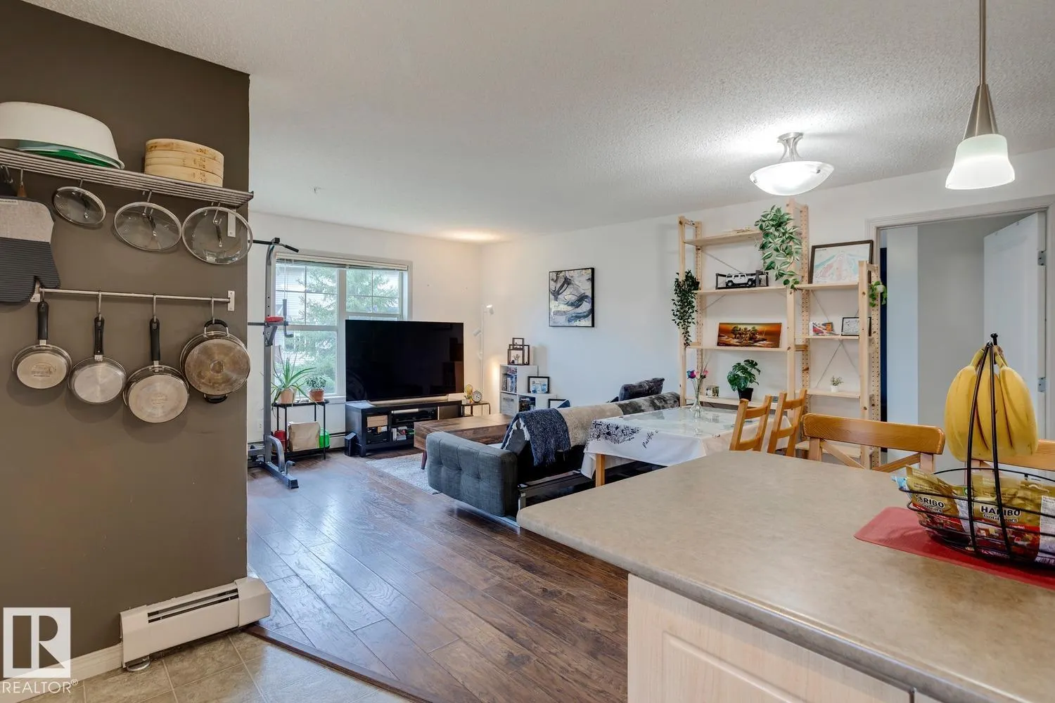 #218 11449 ELLERSLIE RD SW SW