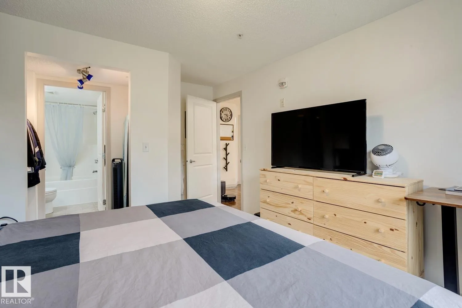 #218 11449 ELLERSLIE RD SW SW