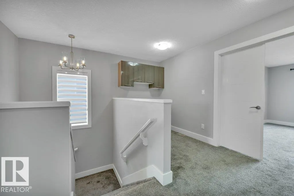 64 SANDALWOOD PL