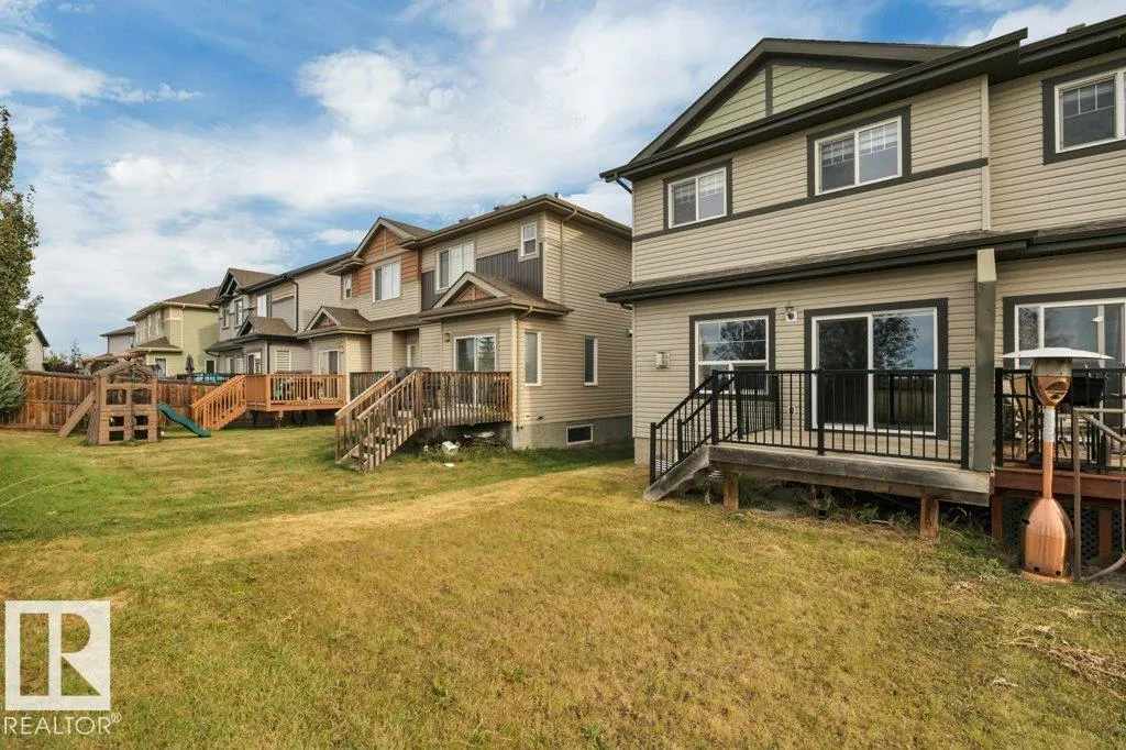64 SANDALWOOD PL