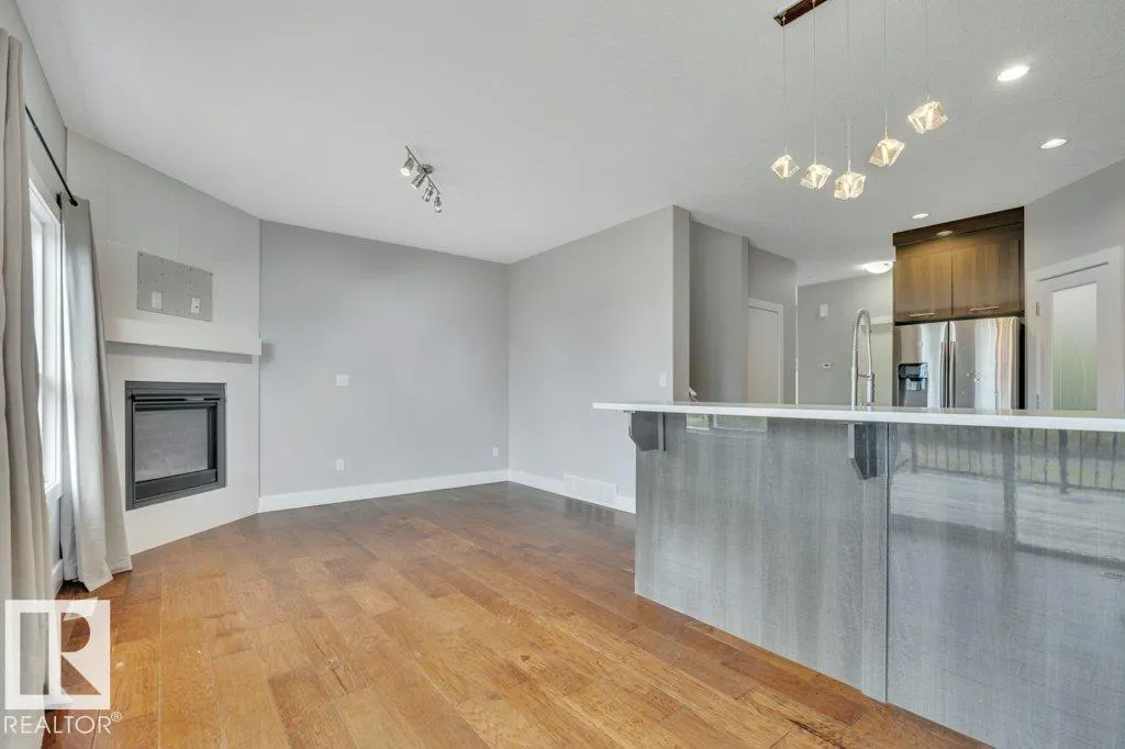 64 SANDALWOOD PL