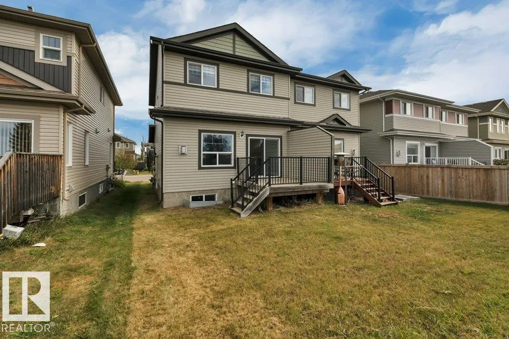 64 SANDALWOOD PL