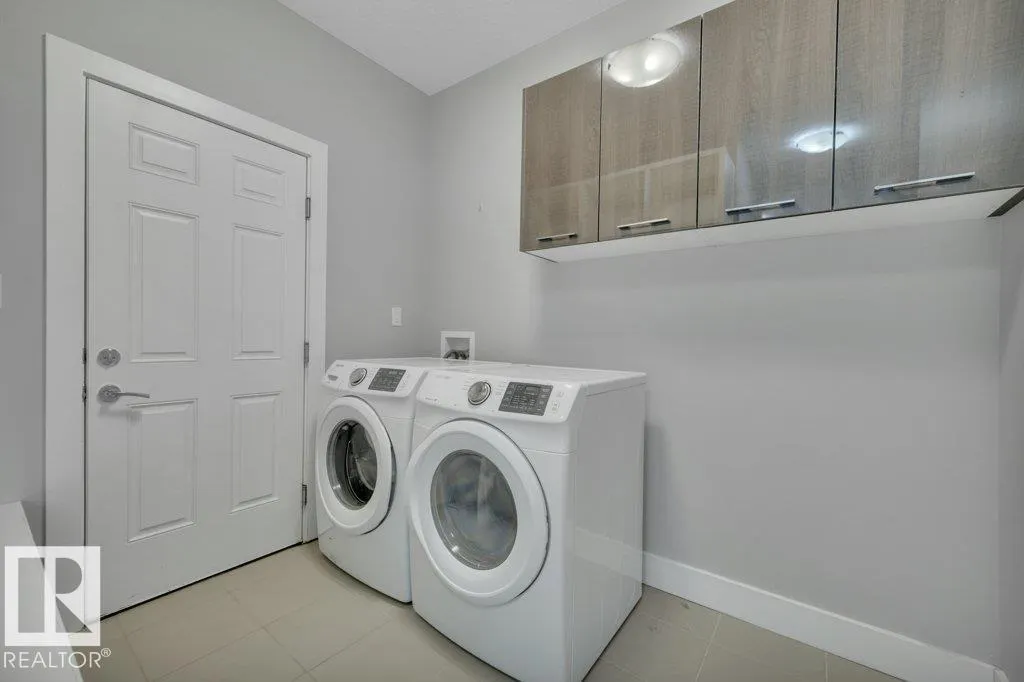 64 SANDALWOOD PL