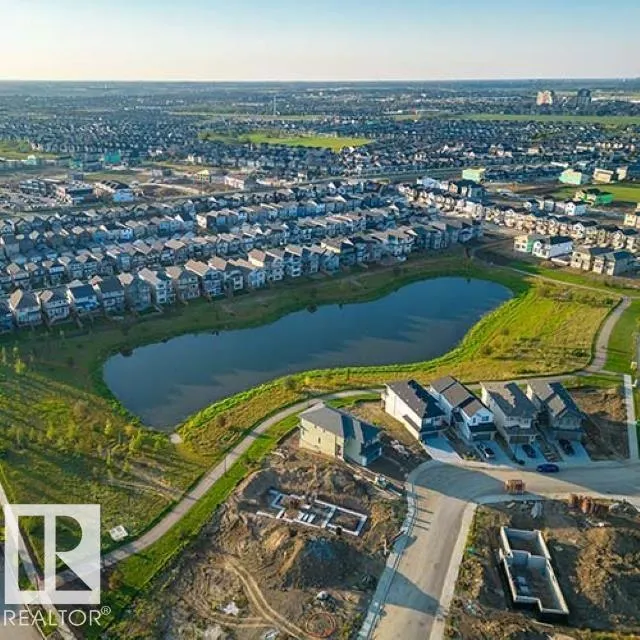 15831 27 AV SW