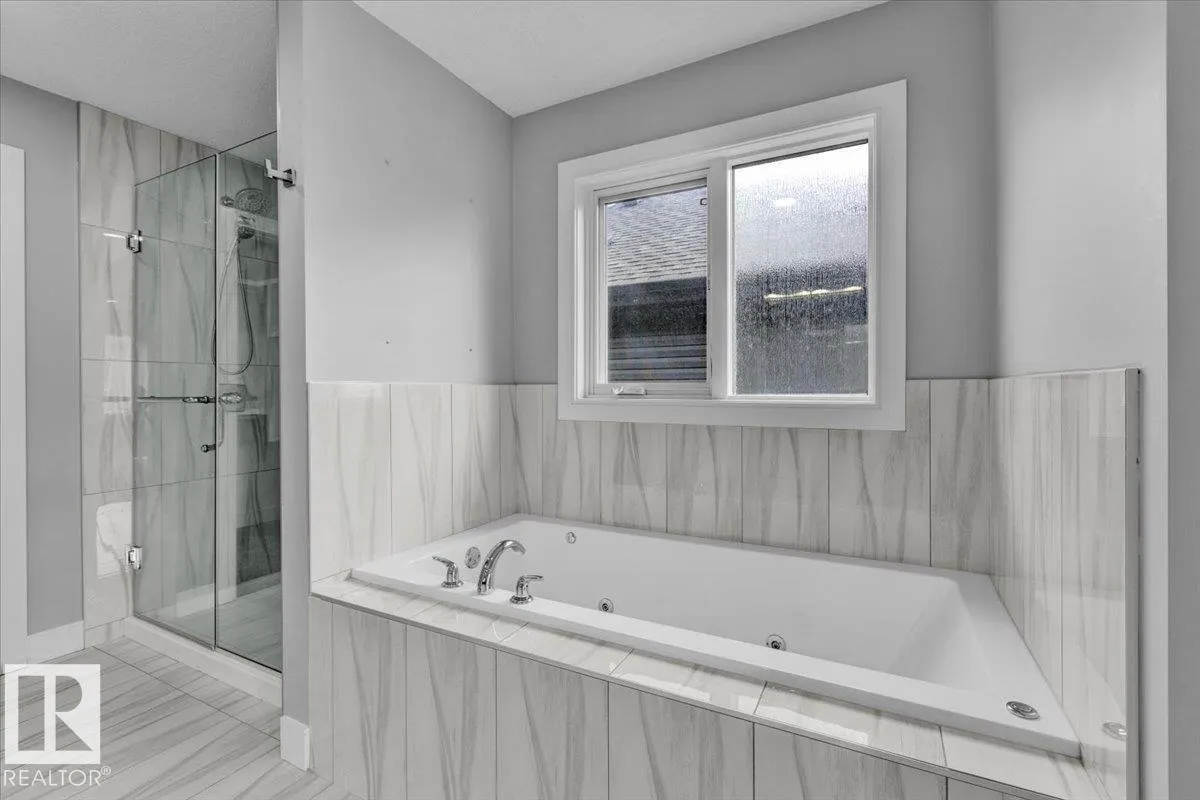 20883 131 AV NW
