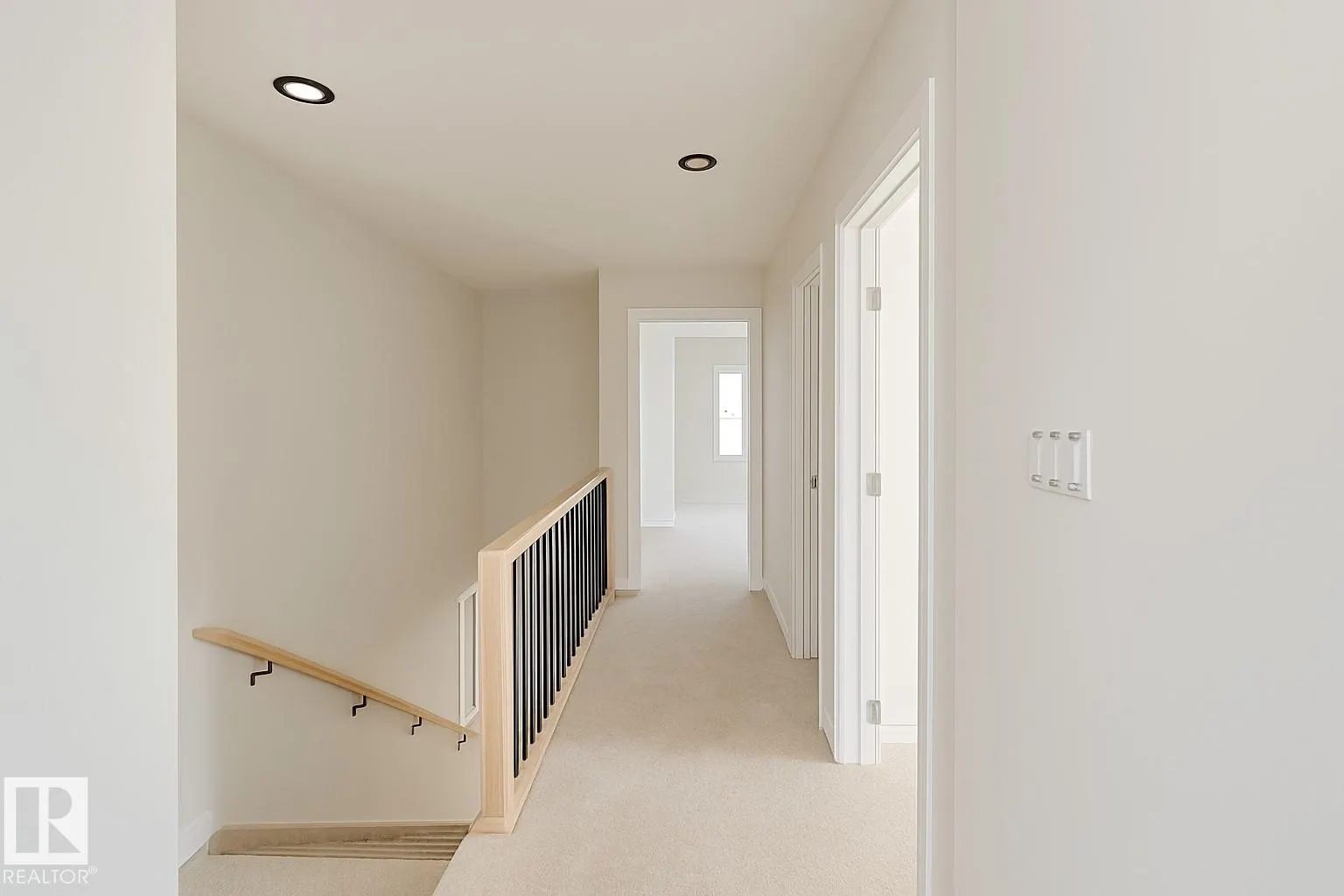 5304 104A ST NW