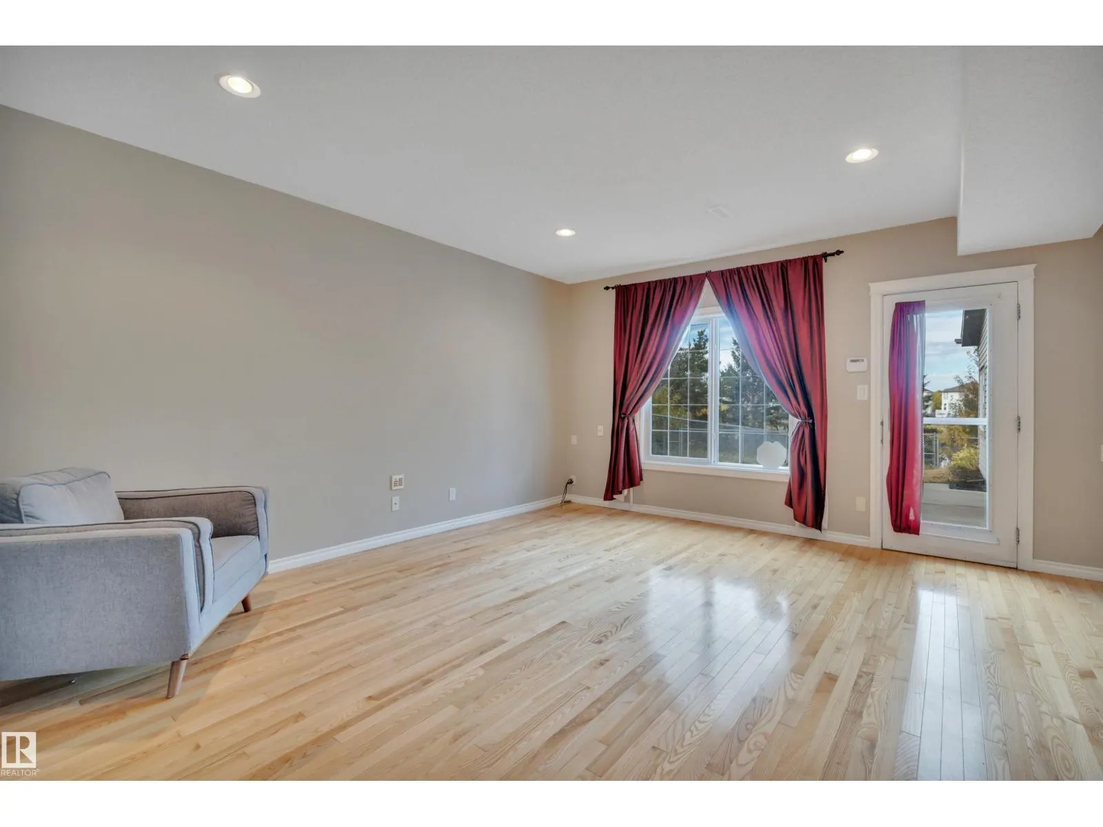 17632 87 ST NW