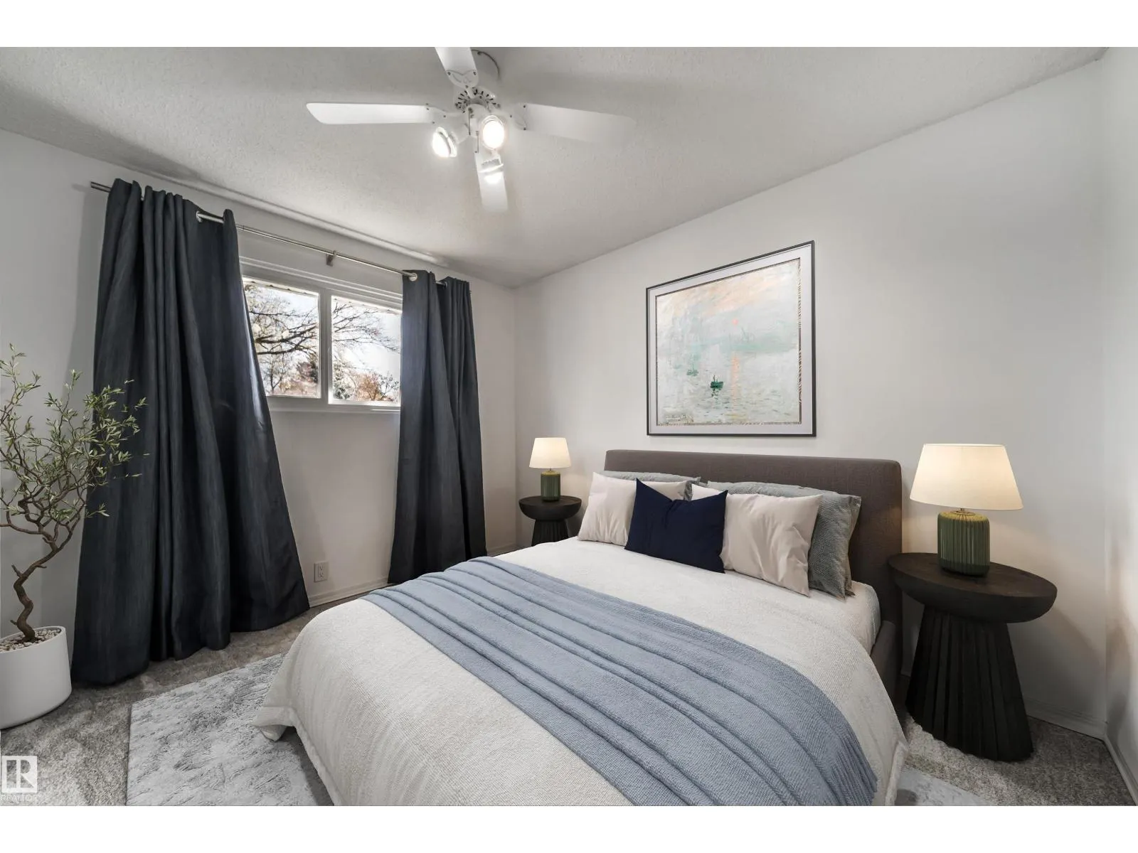 16 GRAHAM AV