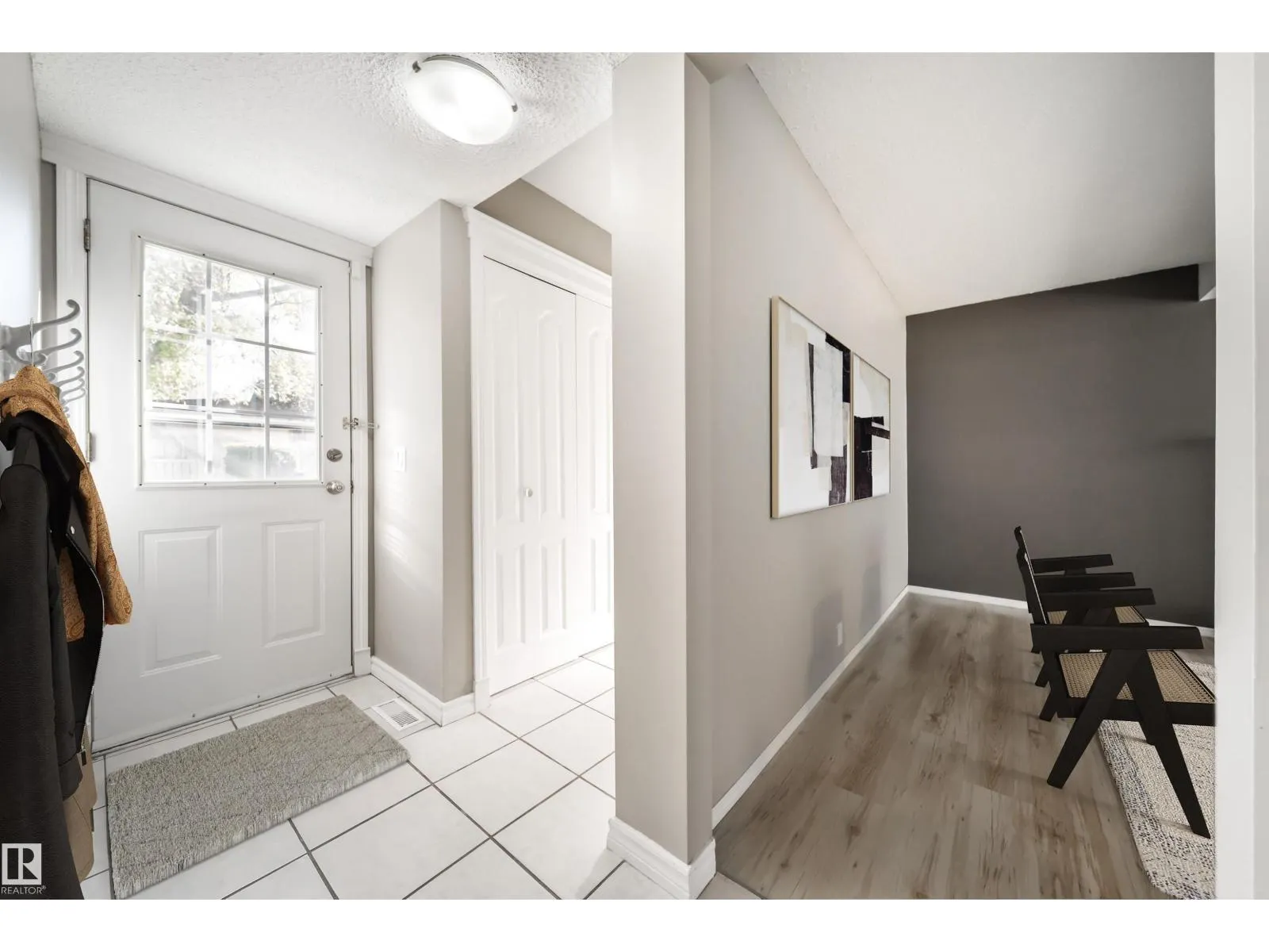 16 GRAHAM AV