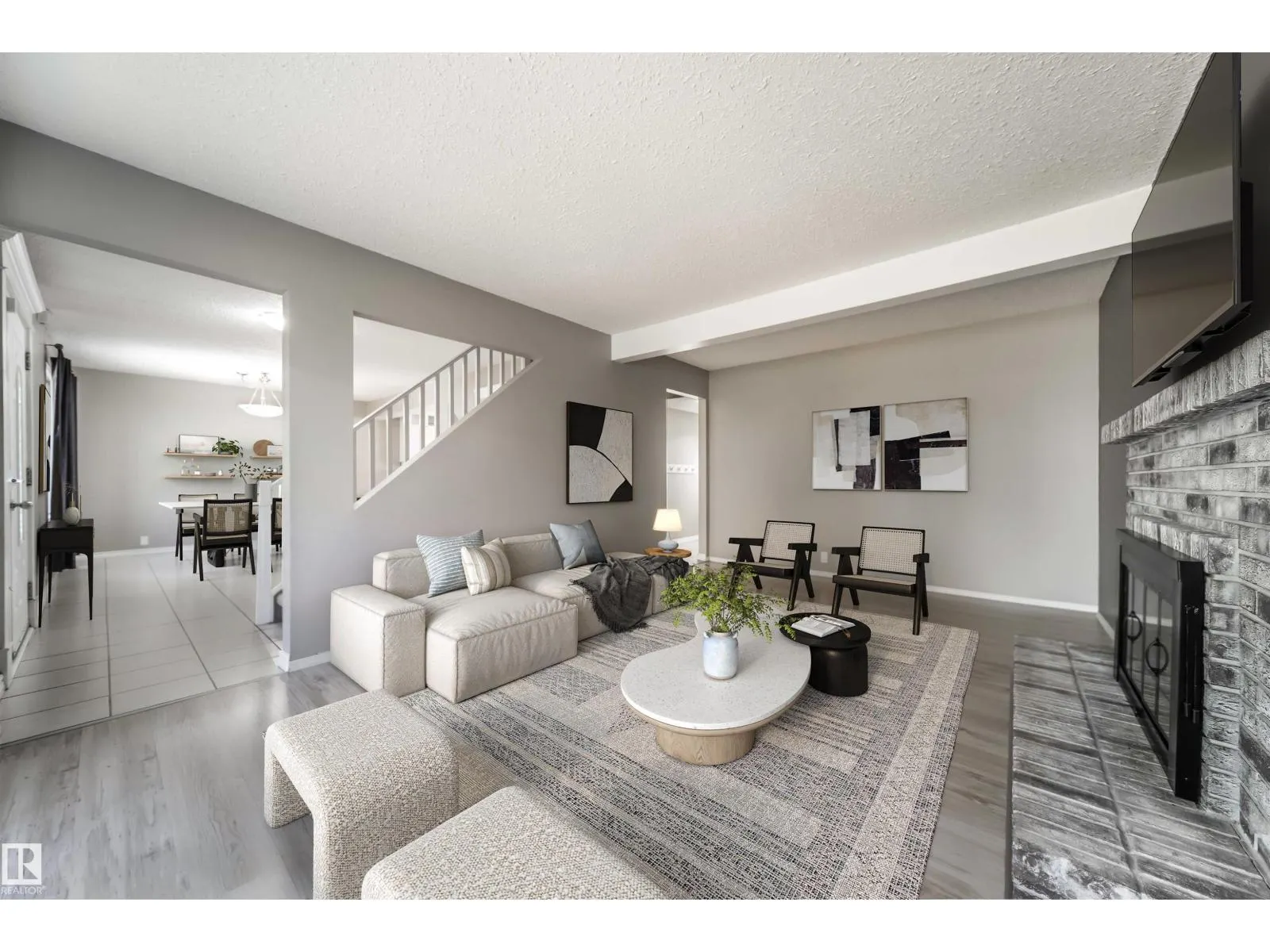 16 GRAHAM AV