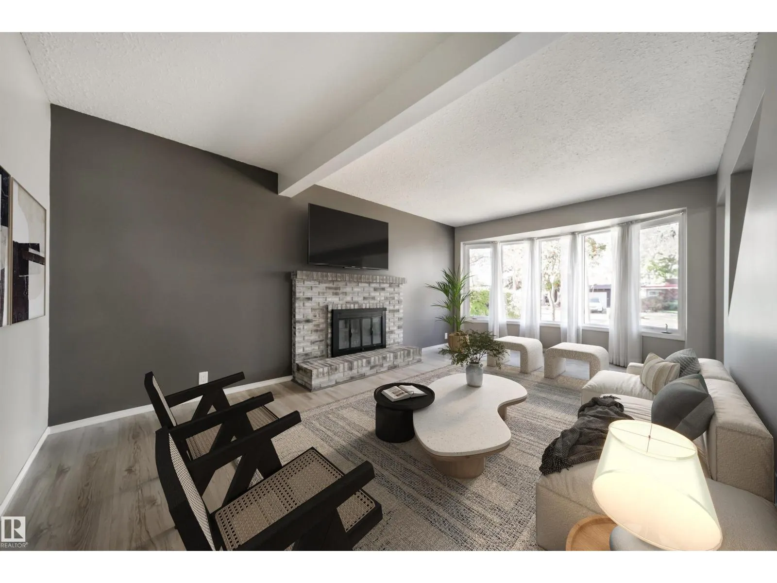 16 GRAHAM AV