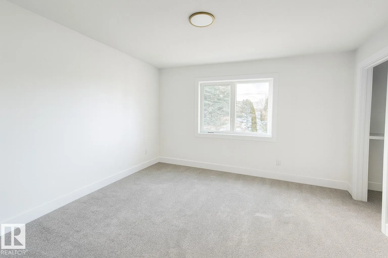 5306 104A ST NW