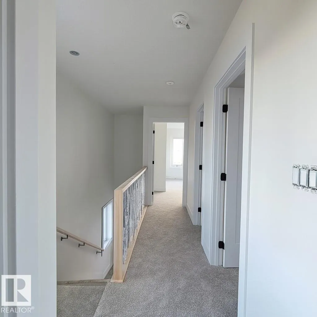 5306 104A ST NW
