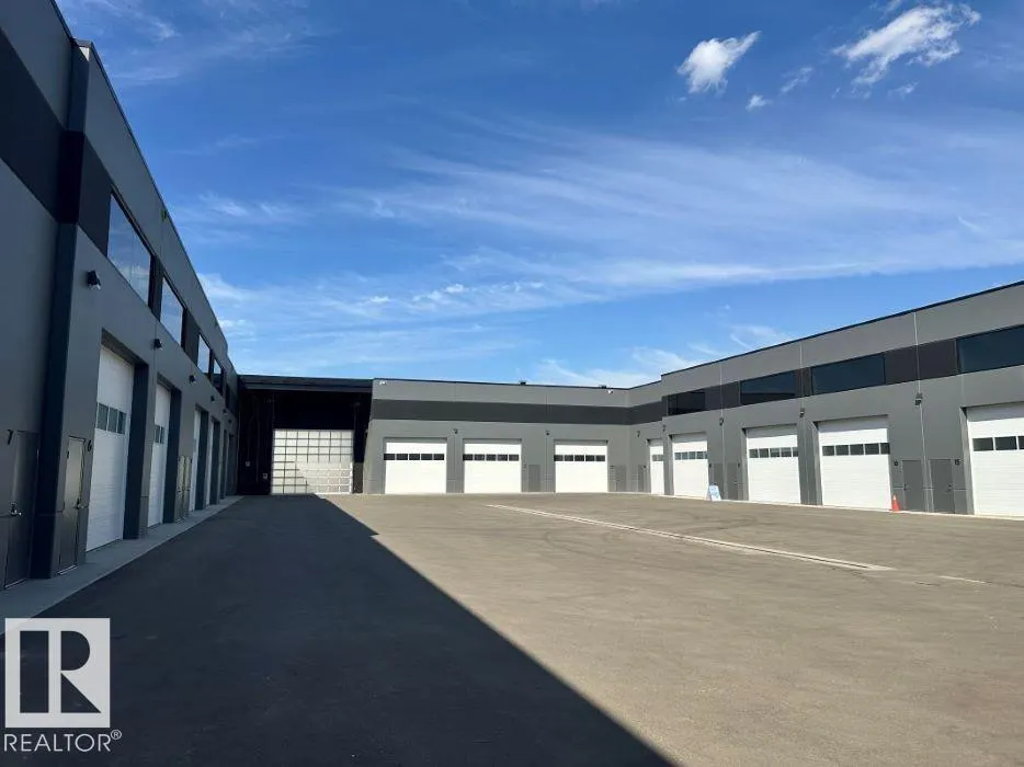 13005 93 AV SW