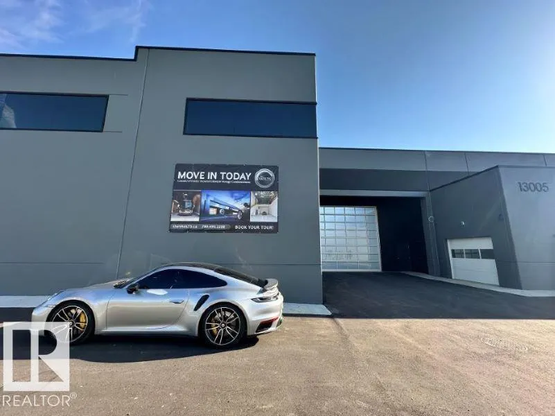 13005 93 AV SW
