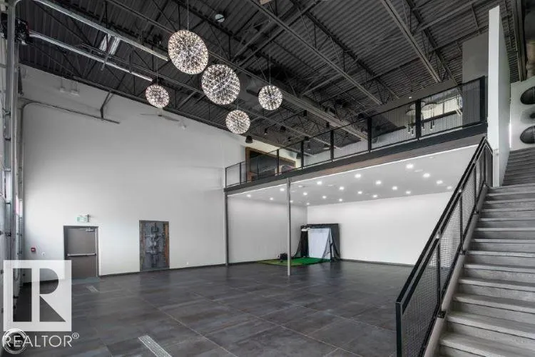 13005 93 AV SW